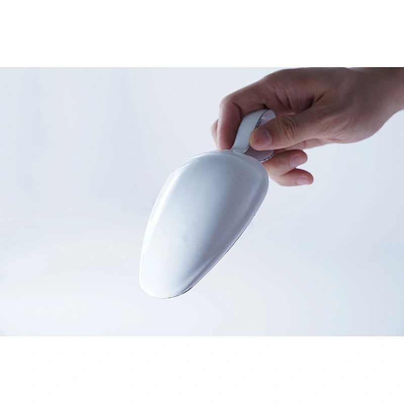 Wholesale professional tableware supplier OEM small white carbon steel enamel spoon tea water soup scoop