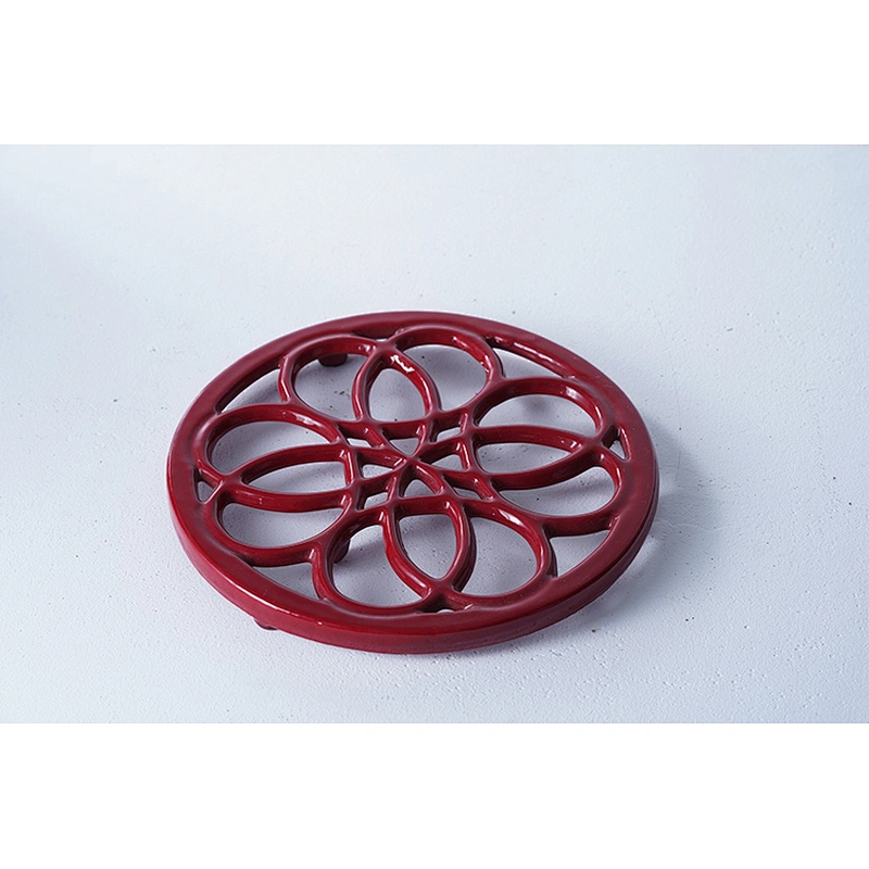 Wholesale high quality cookware OEM ODM available red cast iron enamel pot with insulation pads for cooking