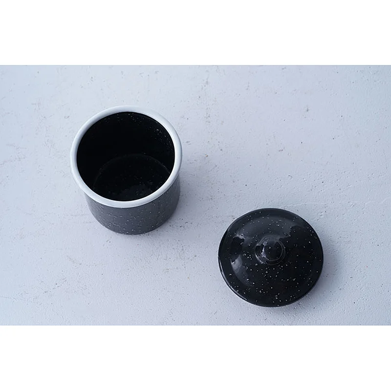Wholesale OEM household multiple sizes colorful fashionable carbon steel enamel coffee cup no handle with cover