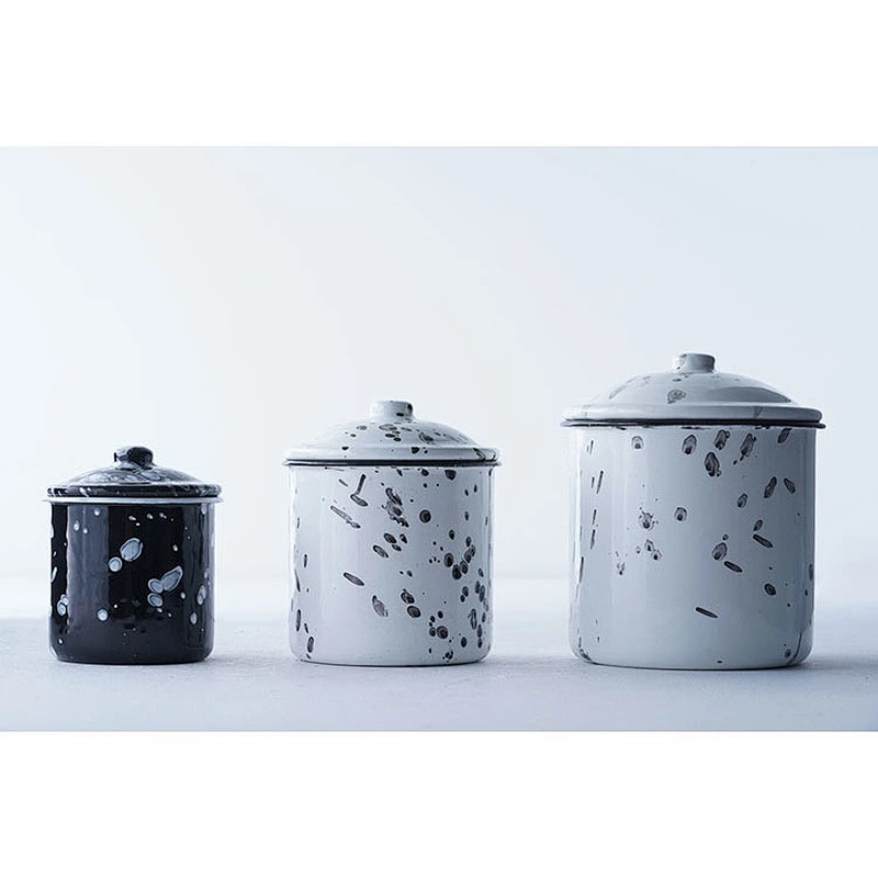 Wholesale OEM household multiple sizes colorful fashionable carbon steel enamel coffee cup no handle with cover