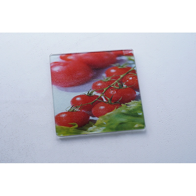 Professional kitchen tools supplier square fruit printed household tempered glass cutting board kitchen chopping board