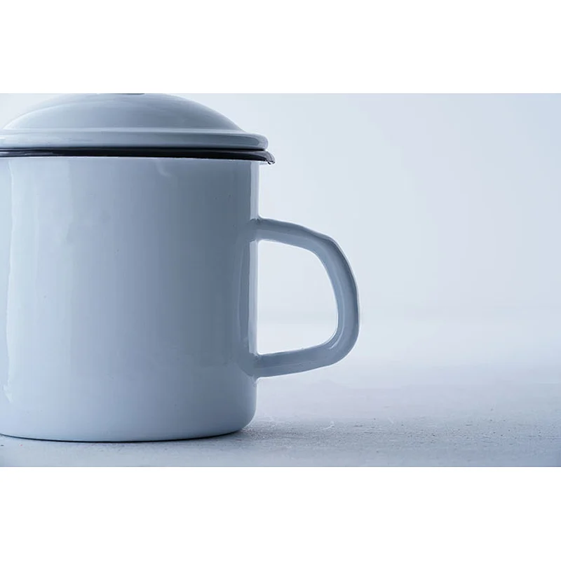 Wholesale household school office classic white round carbon steel enamel water coffee tea milk cup high quality with lid