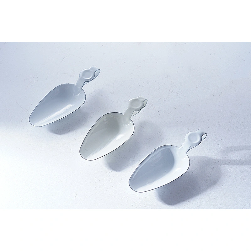 Wholesale professional tableware supplier OEM small white carbon steel enamel spoon tea water soup scoop