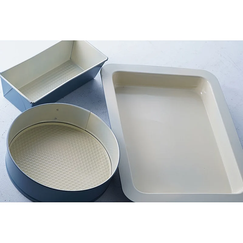 Wholesale beautiful blue multiple shapes carbon steel non stick coating oven tray baking pan bakeware tray set