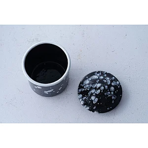 Wholesale OEM household multiple sizes colorful fashionable carbon steel enamel coffee cup no handle with cover