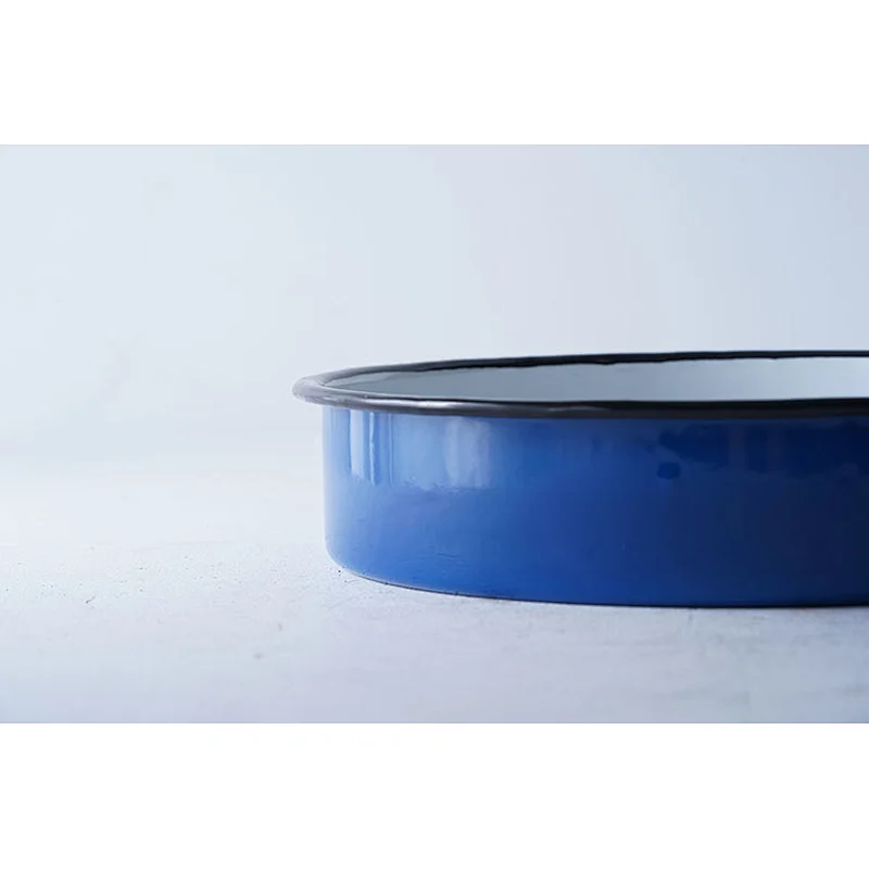 Wholesale blue round flat bottom multiple sizes available party decoration carbon steel enamelled pie dish serving plate set