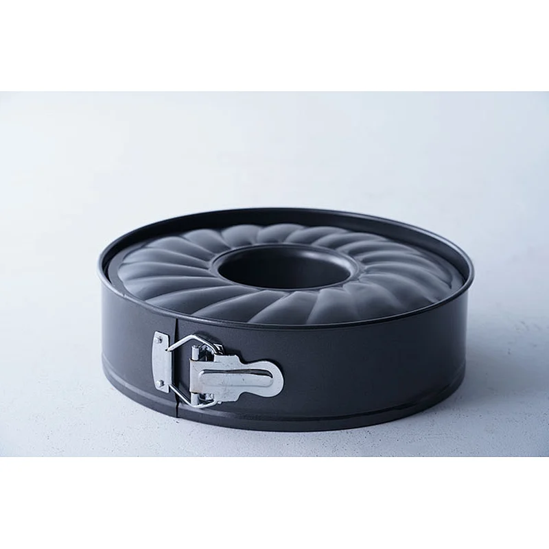 Hot sale practical durable universial design round large fondant cake decorating mold decor bakeware set