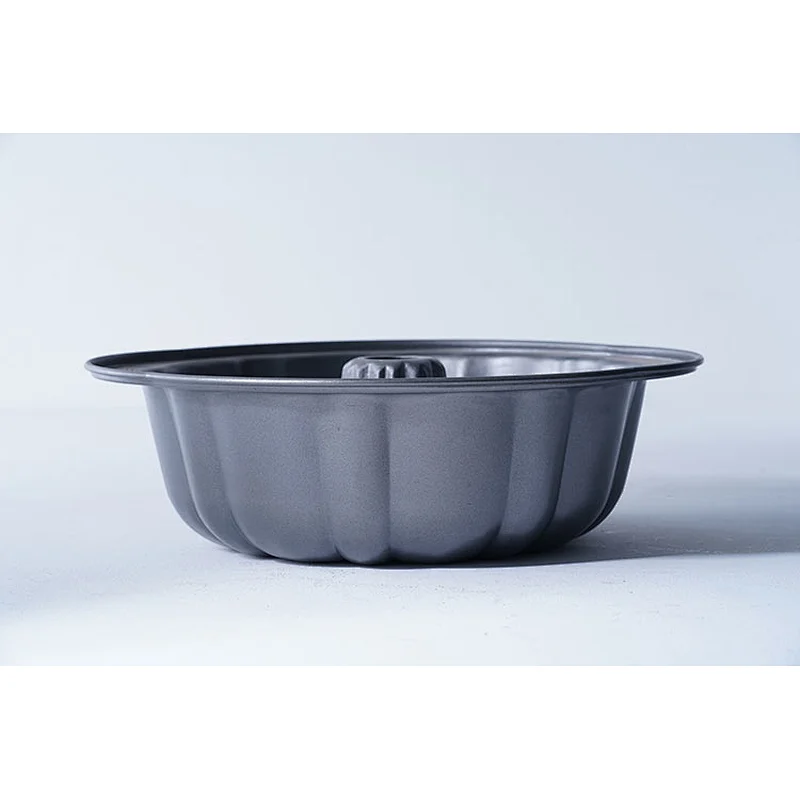 Hot sale custom design professional bakeshop carbon steel non stick coating flower pattern doughnut cake mold bake tool