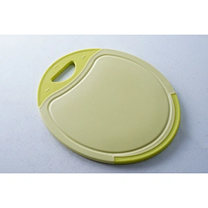 Wholesale fashionable kitchen tool oval green butcher table cutting board plastic new chopping board