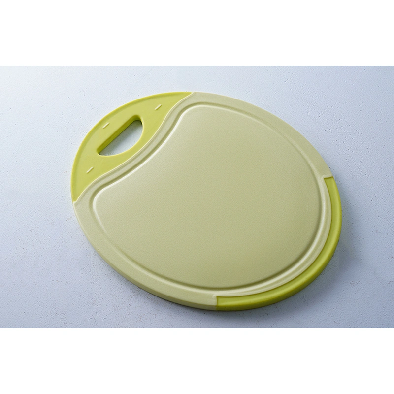 Wholesale fashionable kitchen tool oval green butcher table cutting board plastic new chopping board
