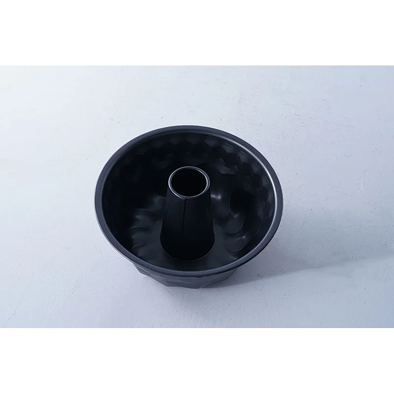 Wholesale accept customized brand round 3d donut shaped cake mold carbon steel non stick coating baking tools