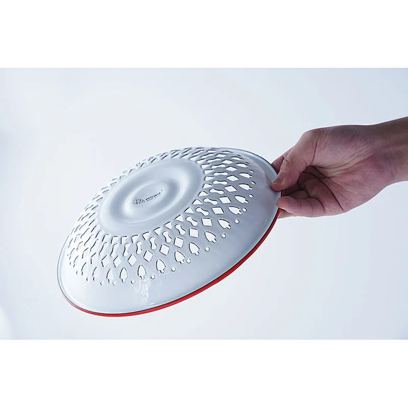 Wholesale special custom design decoration big capacity enamelled carbon steel dishes fruit drain plates