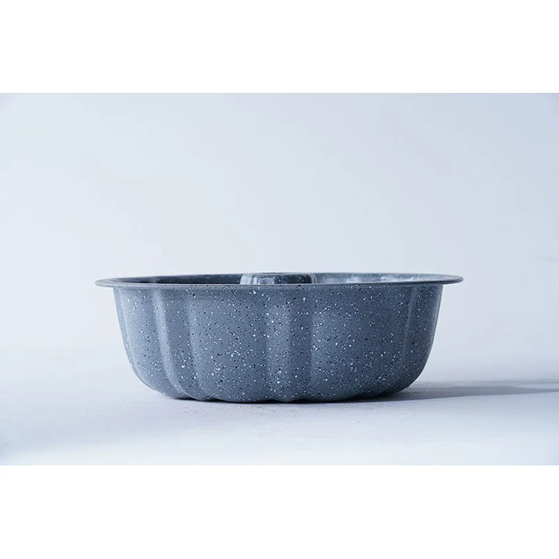 Hot sale household restaurant bakery universal custom carbon steel non stick coating bake doughnut cake baking tools mold