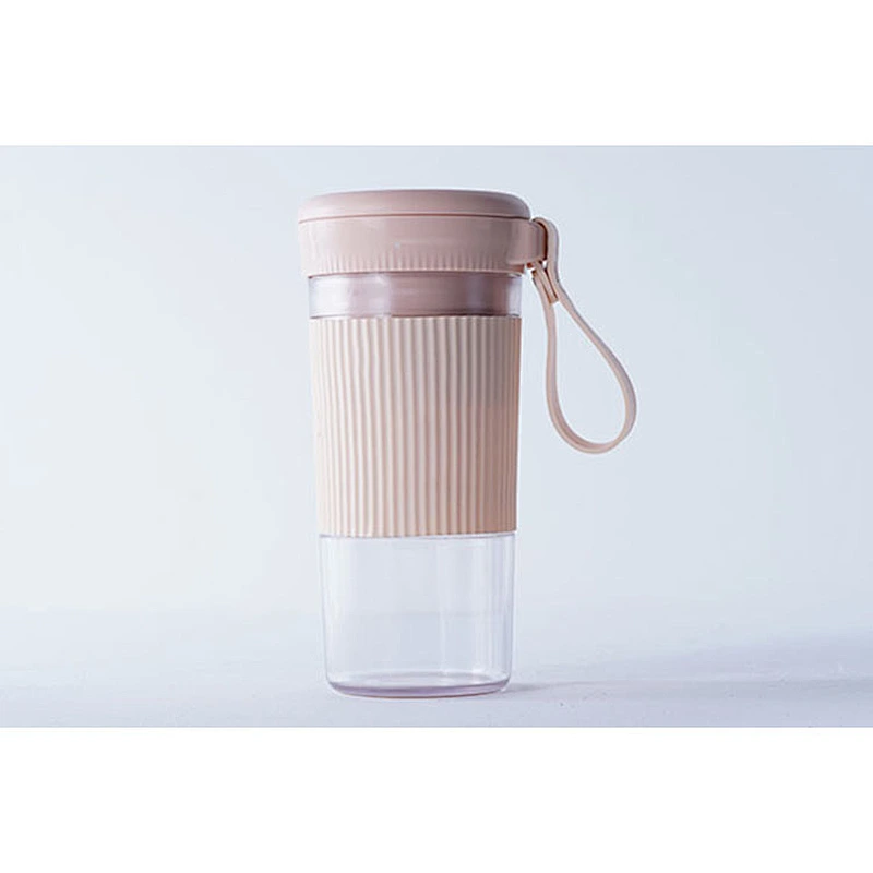 Hot sale USB rechargeable travel school office waterproof fashionable mini pink plastic portable blender juicer cup for girls