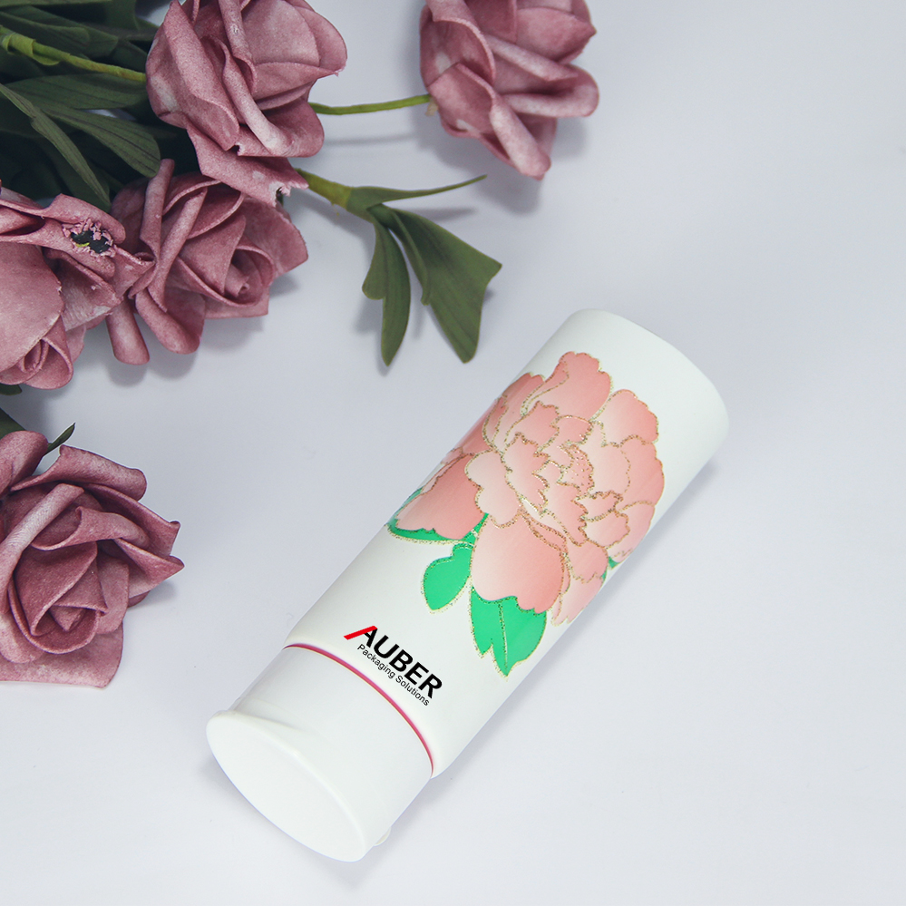 Auber packaging make up tube packaging with flip top cap