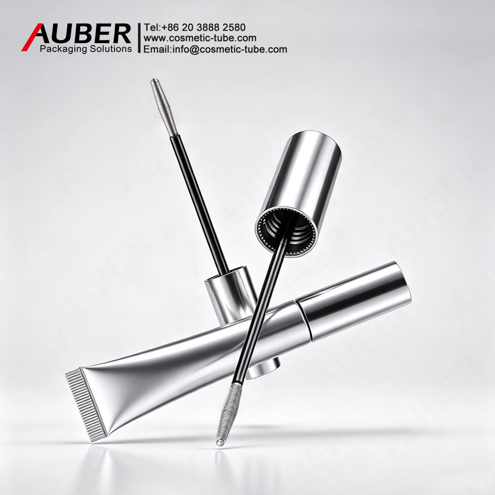 Customized Mascara Tube with Special Applicator Brush