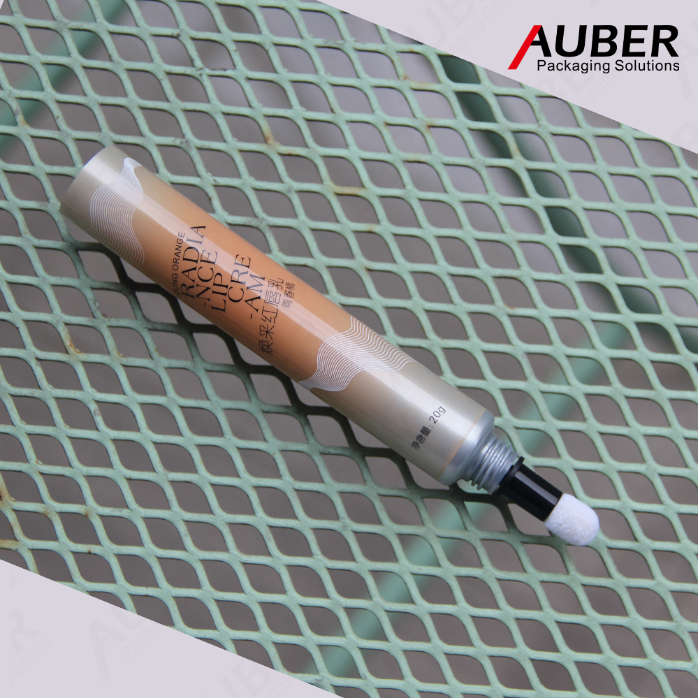 custom lip gloss tubes