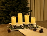Metal candle holder with Xmas wreath