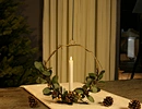 Metal candle holder with Xmas wreath
