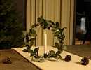 Metal candle holder with Xmas wreath