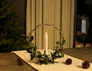 Metal candle holder with Xmas wreath