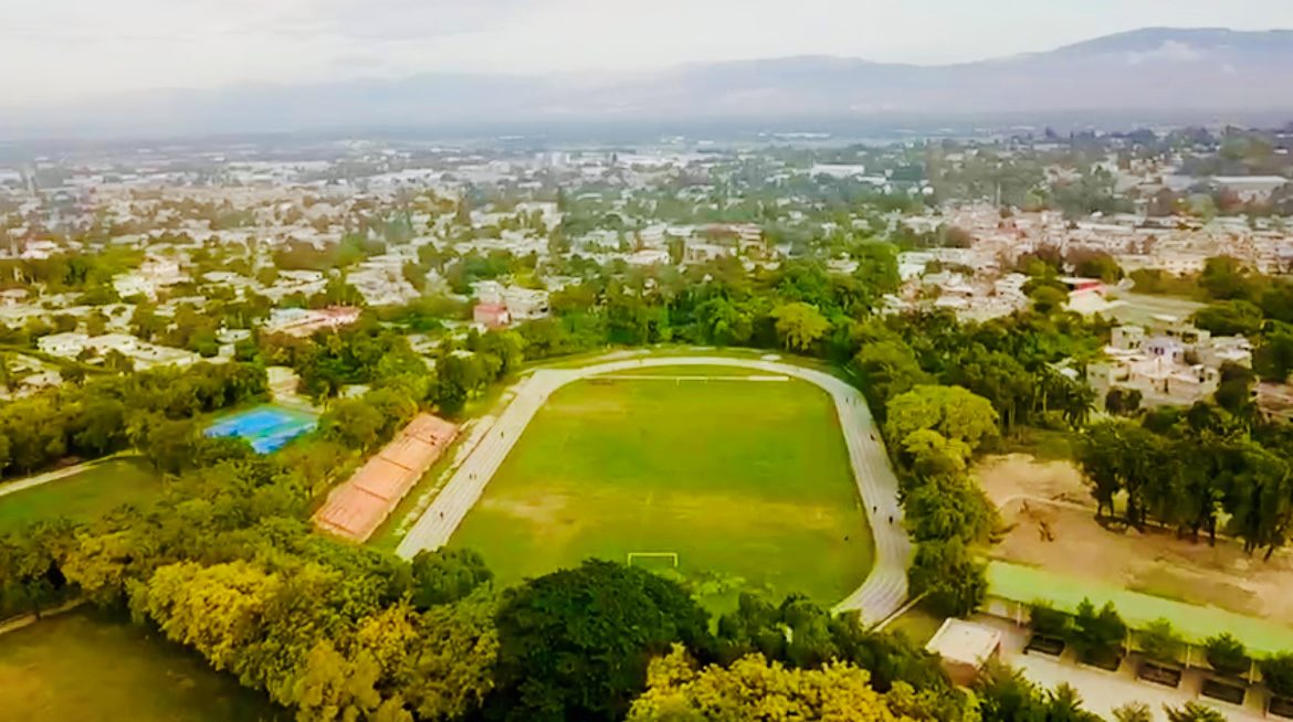 RUNNING TRACK FOR HAITI MARKET