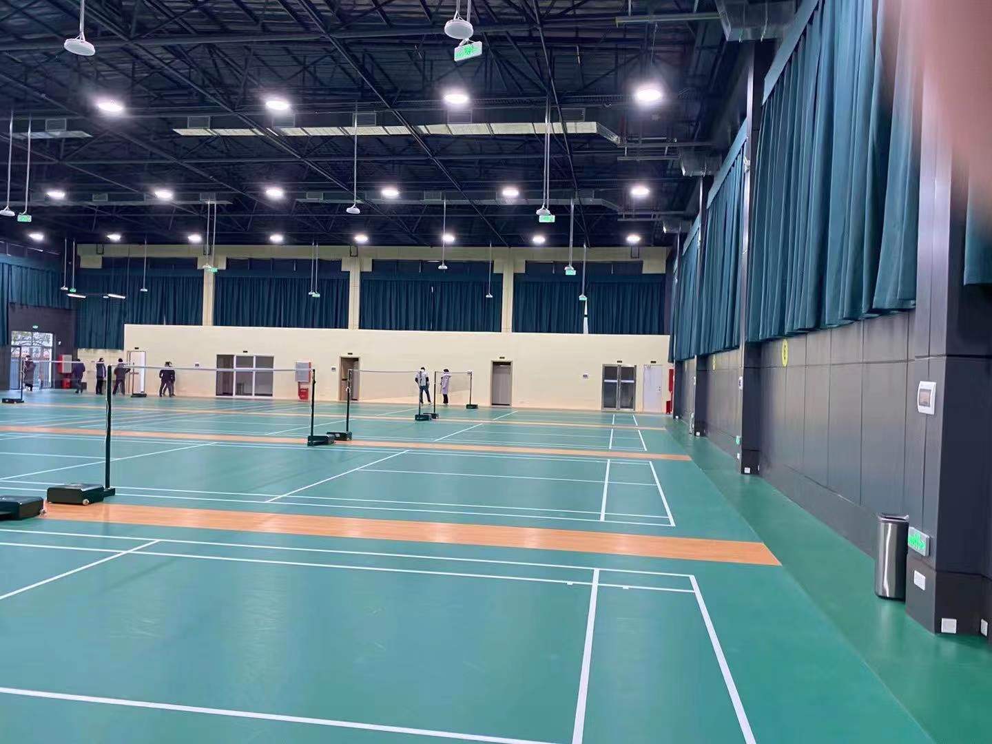 6mm Litchi Grain badminton court finished