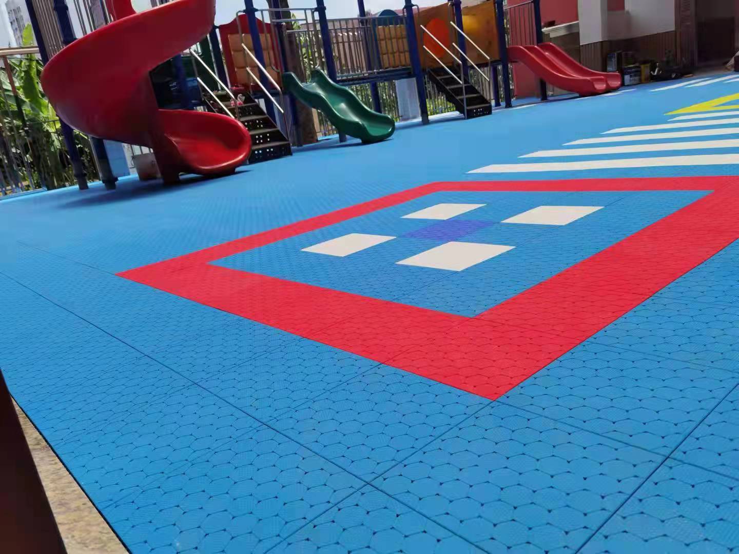 interlocking tiles