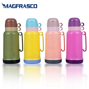 Manufacturer 1.8L Home Outside Glass Refill Plastic Body Travel Vacuum Flask Thermos with 2 Cups