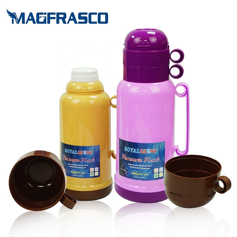 Manufacturer 1.8L glass liner inner vacuum insulation coffee thermos thermal plastic flask with two cups