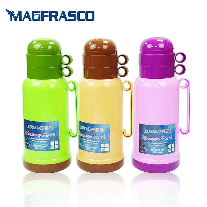 Manufacturer 1.8L glass liner inner vacuum insulation coffee thermos thermal plastic flask with two cups