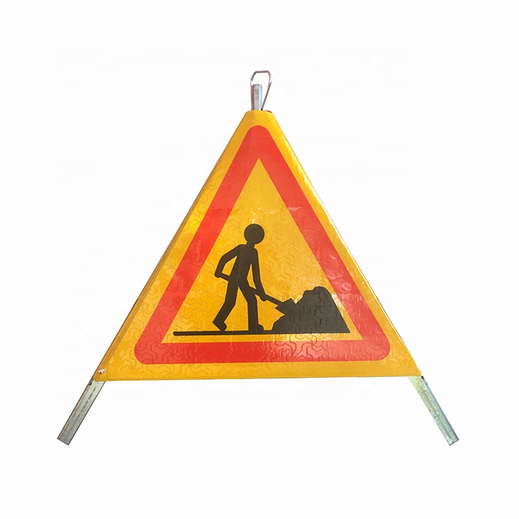 Flexible Roll Up Retractable Tripods Reflective Road Safety Traffic Signs For Warning Signs