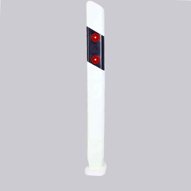 Custom China Hot Sales Road Reflective Delineator Post Warning Delineator Post
