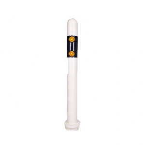 New Design Traditional Style Plastic Delineator Post Warning Post Traffic Pole