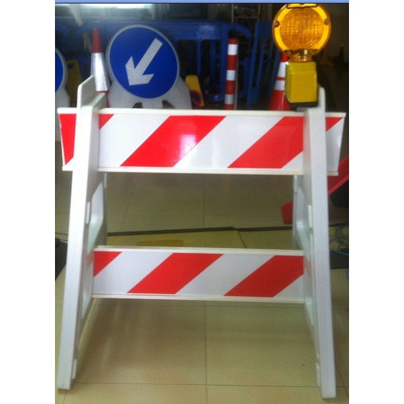 Factory Price Wholesale Hot Selling Movable Access Traffic Barriers Portable Plastic Plastic Barricade