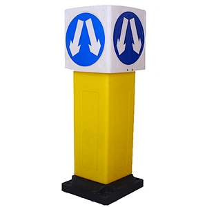 2019 Hot New Products Traffic Bollard Roadway Separator Separate Road Lighting Boxes