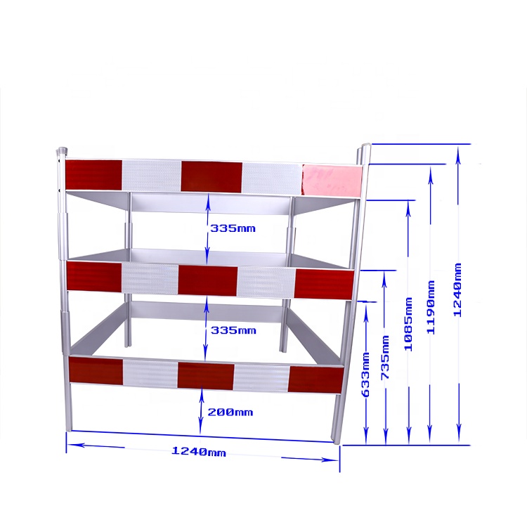 Alumium Panel Barrier