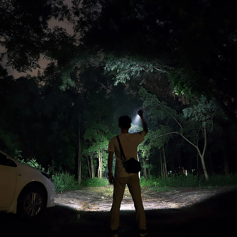 super high power flashlight 2000 lumen torch outdoor flashlight high output type C rechargeable 26650 battery