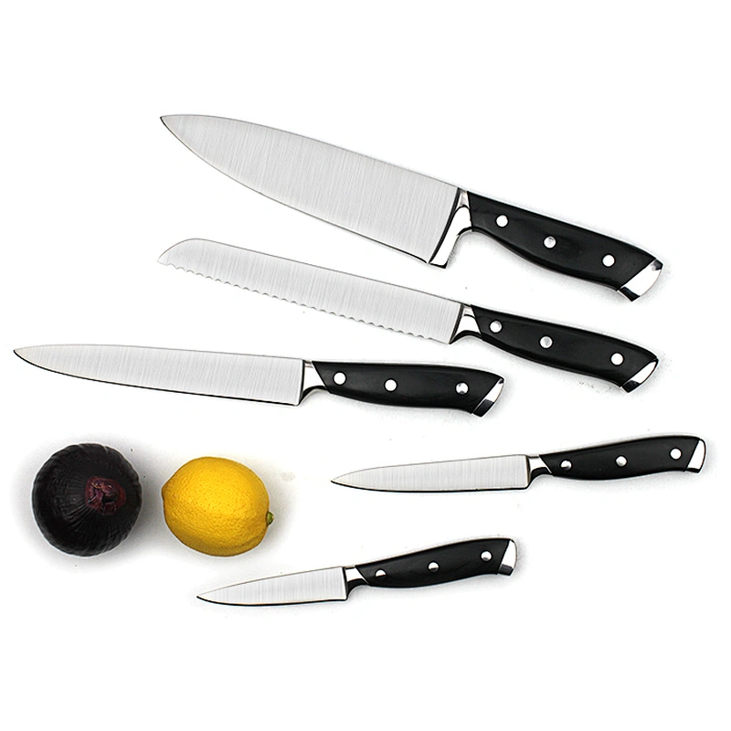 High Class extremely sharp forged blade with full tang kitchen knives