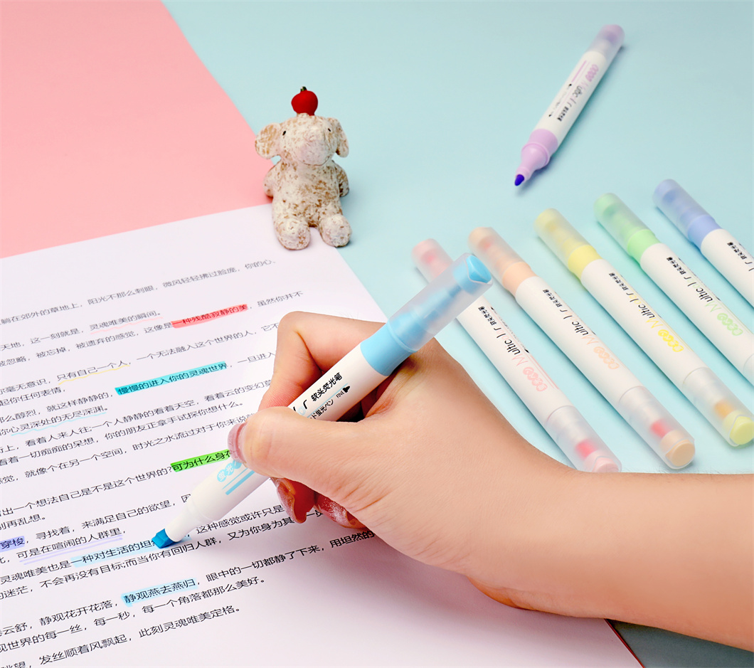 Fluorescent Highlighter