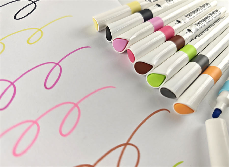 Z-Colors Stationery Permanent Marker Pen