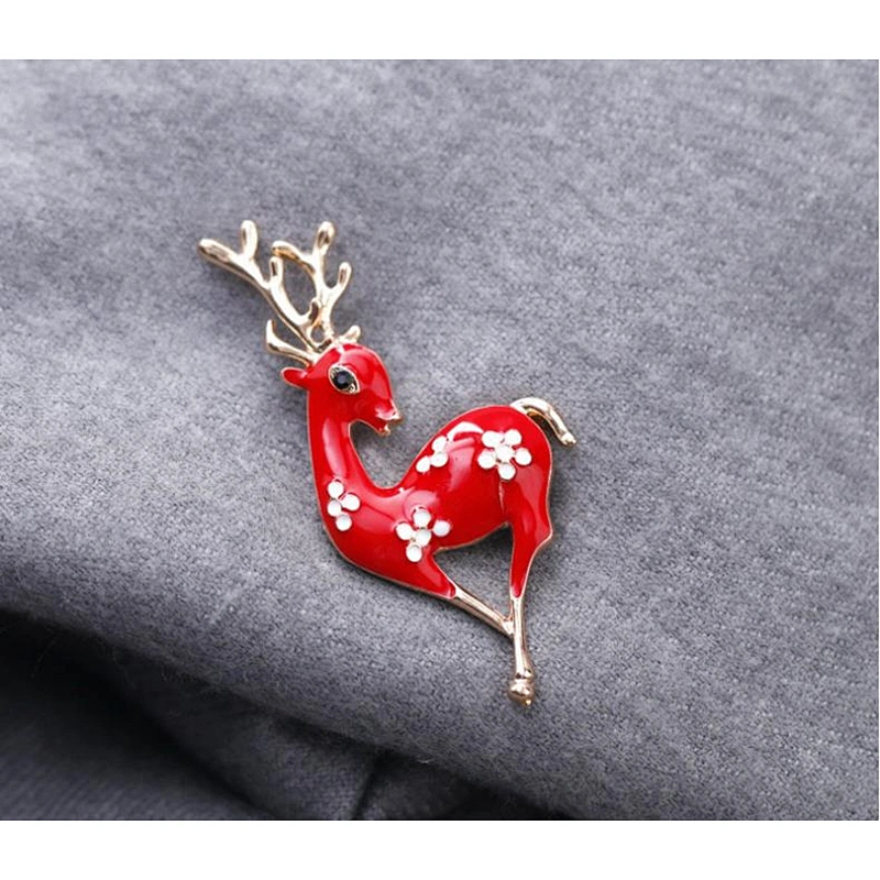 Christmas moose brooch Shawls Versatile clothing store   small gifts