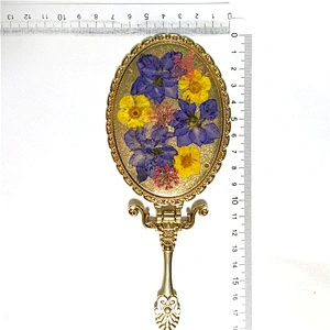 Dongguan factory custom antique portable hand princess mirror for girl gift
