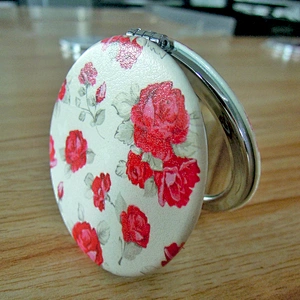 High-quality decorative folding PU leather compact pocket mirror