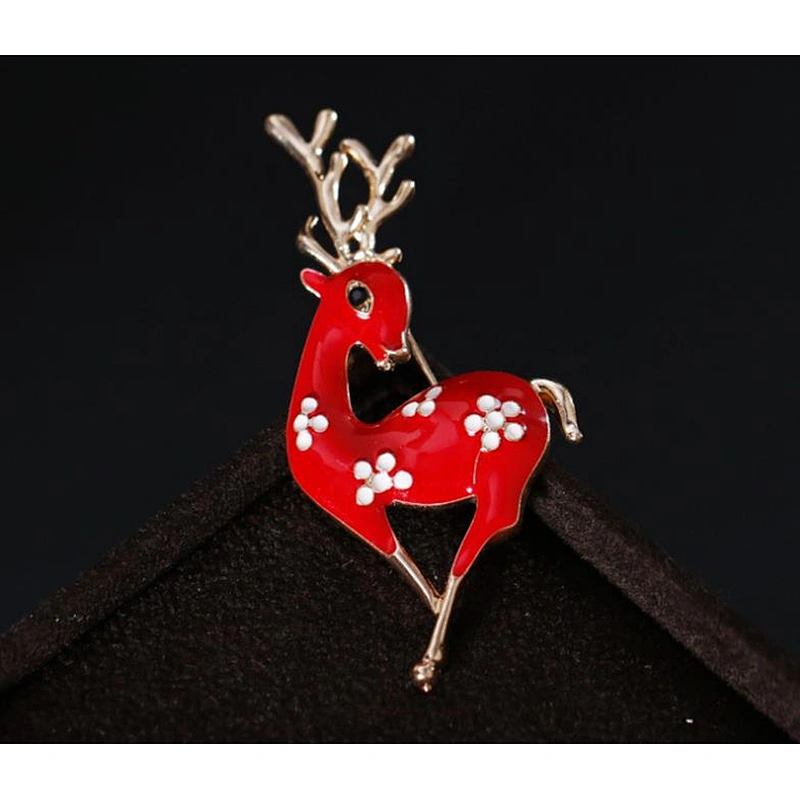 Christmas moose brooch Shawls Versatile clothing store   small gifts