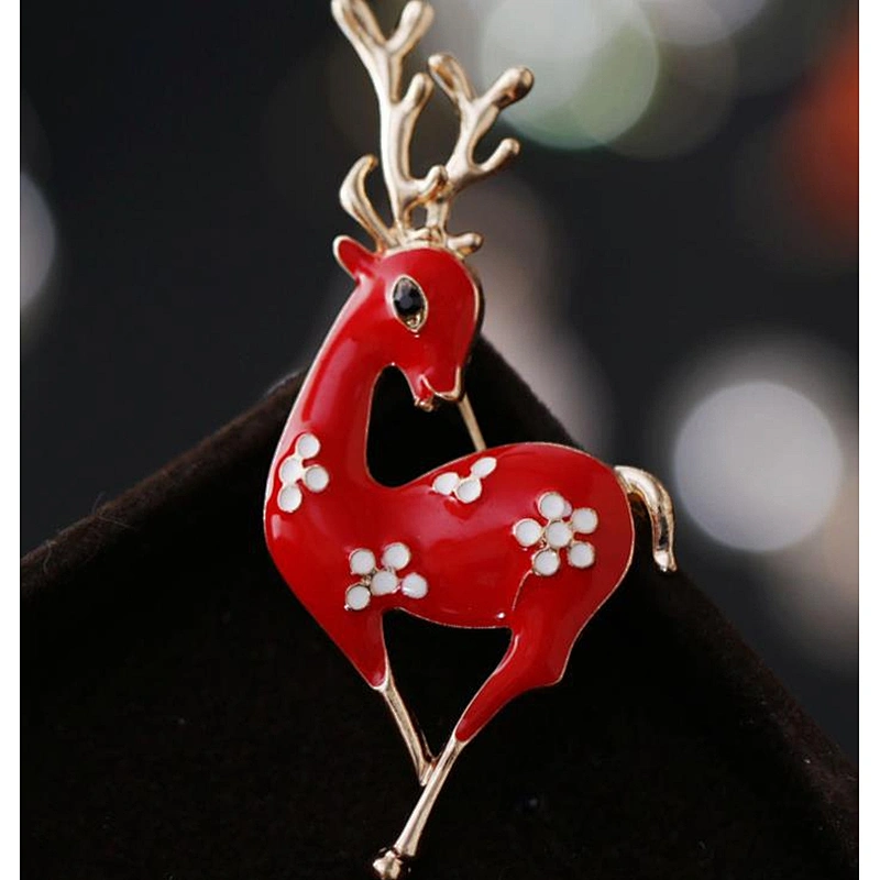 Christmas moose brooch Shawls Versatile clothing store   small gifts
