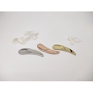 Hot sale golden facial mask spoon manual eye cream massager skincare cosmetic metal cream spatulas