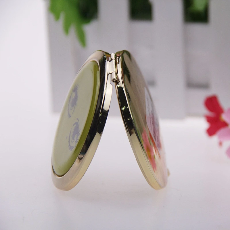 Circular fashion smiling face cosmetic mirror