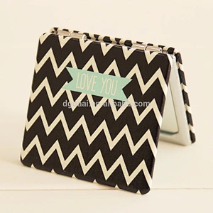 New design and fresh style pu leather cosmetic mirror