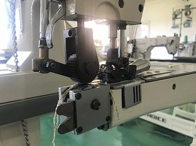 double needle chain sewing machine